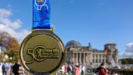 Finishermedaillie des 50. Berlin Marathons 2024