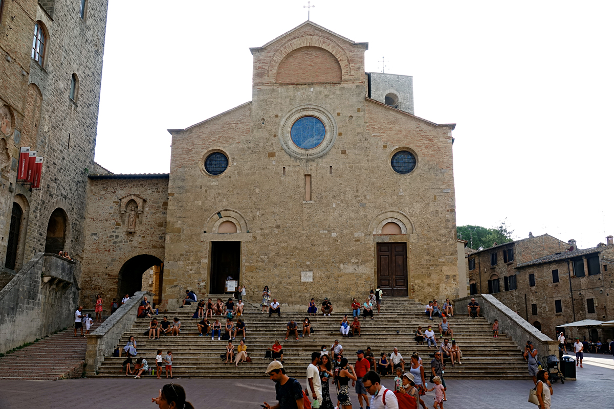 San Gimignano 2021 - Piazza del Duomo San Gimignano 2021 - Piazza del Duomo