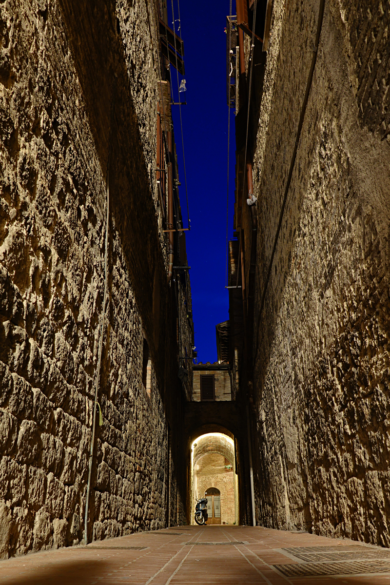 San Gimignano 2021 - Impression bei Nacht San Gimignano 2021 - Impression bei Nacht