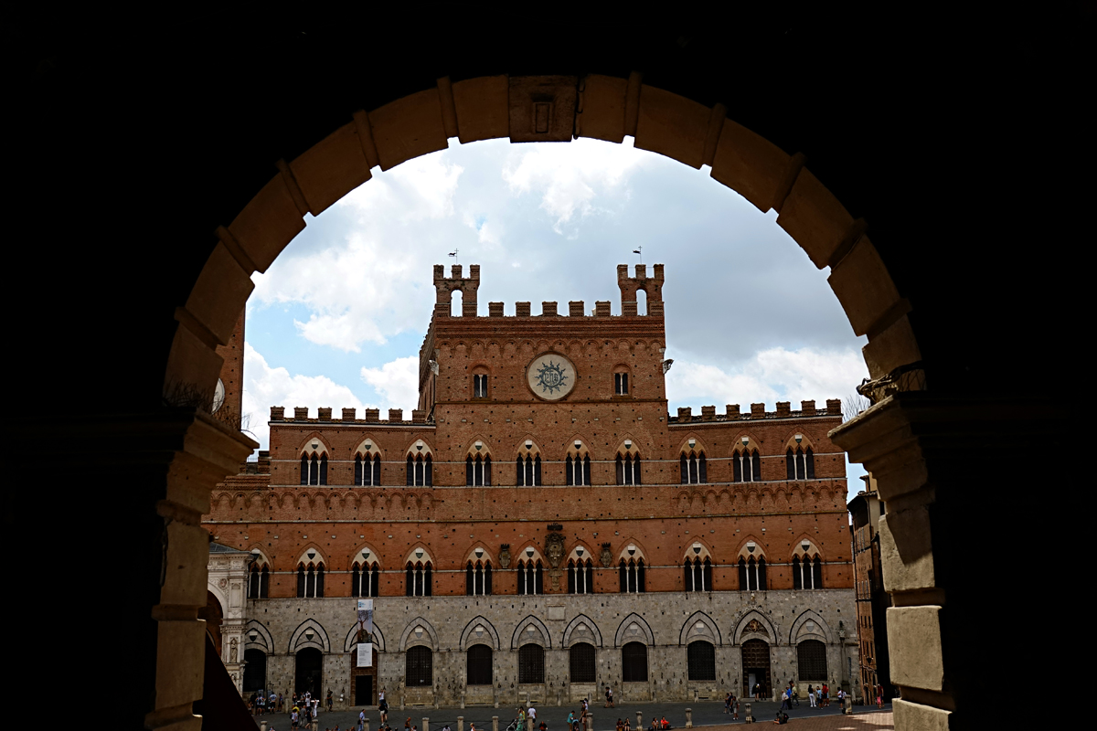 Siena 2021 - Blick auf Palazzo Pubblico
