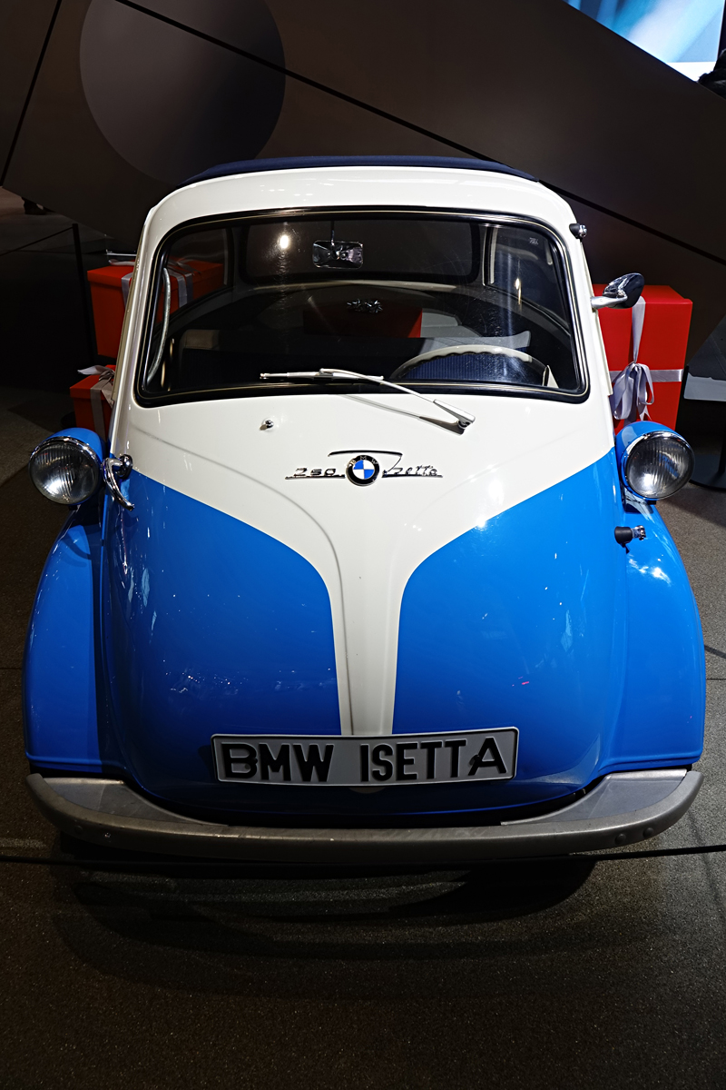 München 2022 - BMW Welt