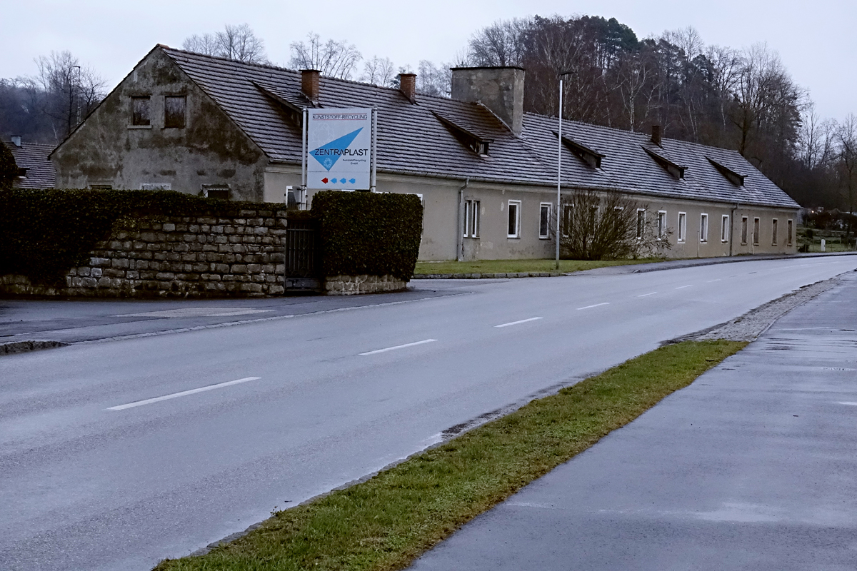 KZ Gusen - Ehemaliges SS-Wachgebäude KZ Gusen - Ehemaliges SS-Wachgebäude