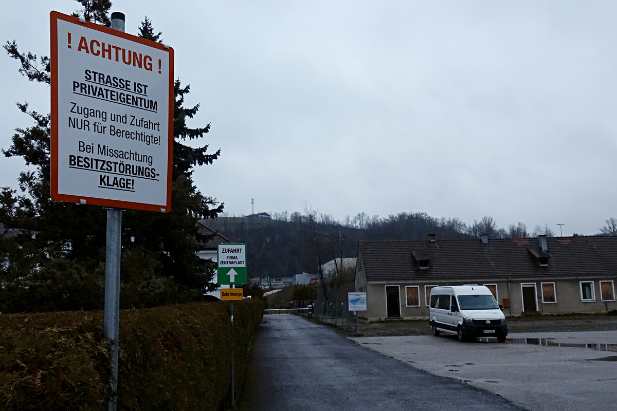 KZ Gusen - Ehemaliges SS-Versorgungsgebäude KZ Gusen - Ehemaliges SS-Versorgungsgebäude