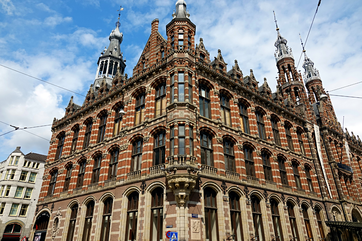 Amsterdam - Magna Plaza
