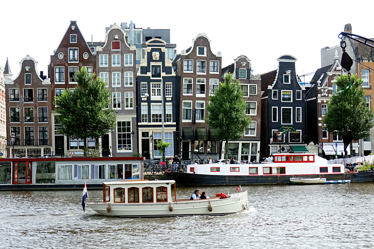 Amsterdam - Dancing Houses