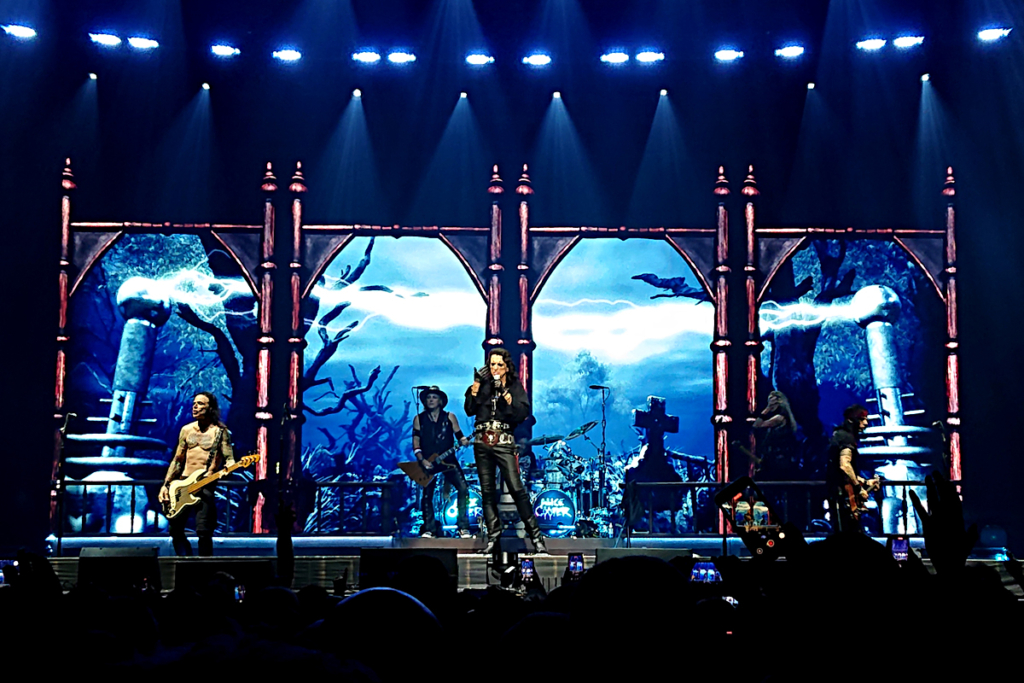 Amsterdam - Alice Cooper