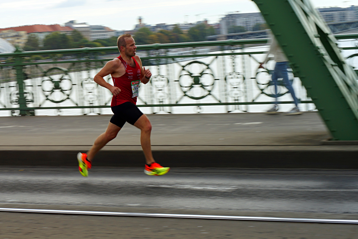 2025-10-11-Budapest-BUD00033 10 Kilometer Lauf