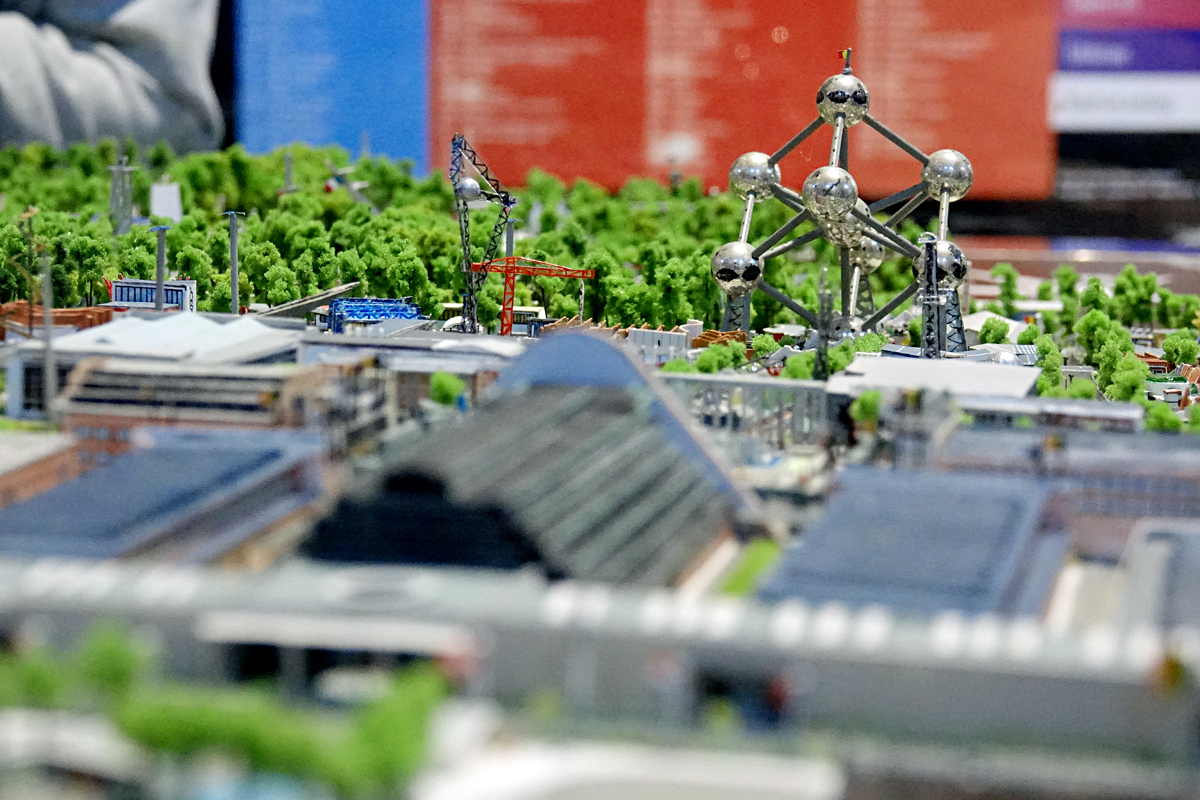 2025-10-30-Brüssel-BRU07988- Brüssel - Atomium
