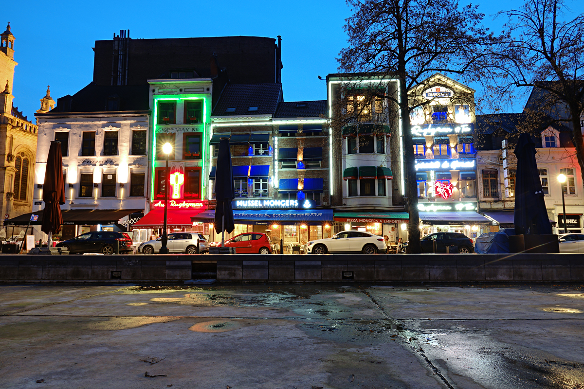 2025-10-30-Brüssel-BRU08285- Brüssel - blaue Stunde