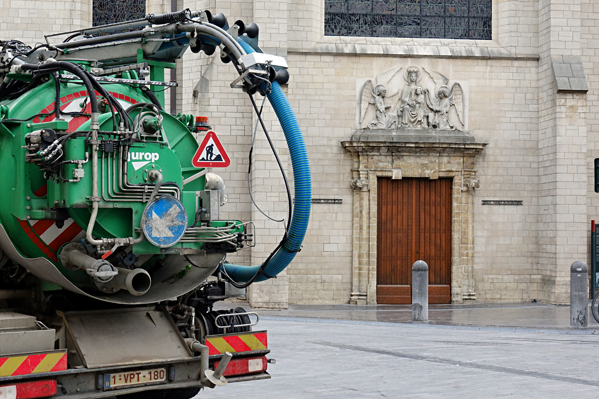 2025-10-31-Brüssel-BRU08291- Brüssel - Église Saint-Nicolas
