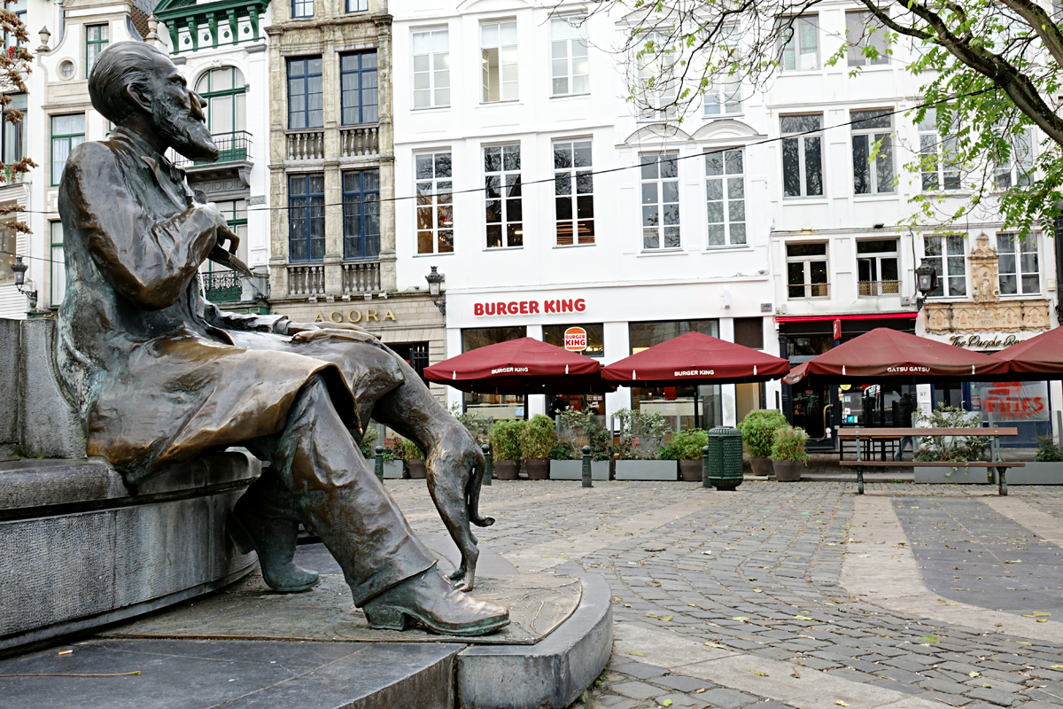 2025-10-31-Brüssel-BRU08297- Brüssel - Charles-Buls-Fontäne