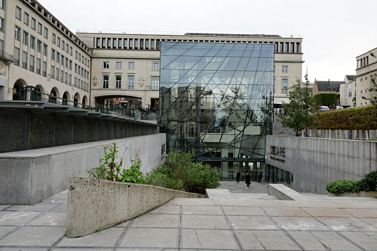 2025-10-31-Brüssel-BRU08304- Brüssel - SQUARE am Mont des Arts (Kunstberg)