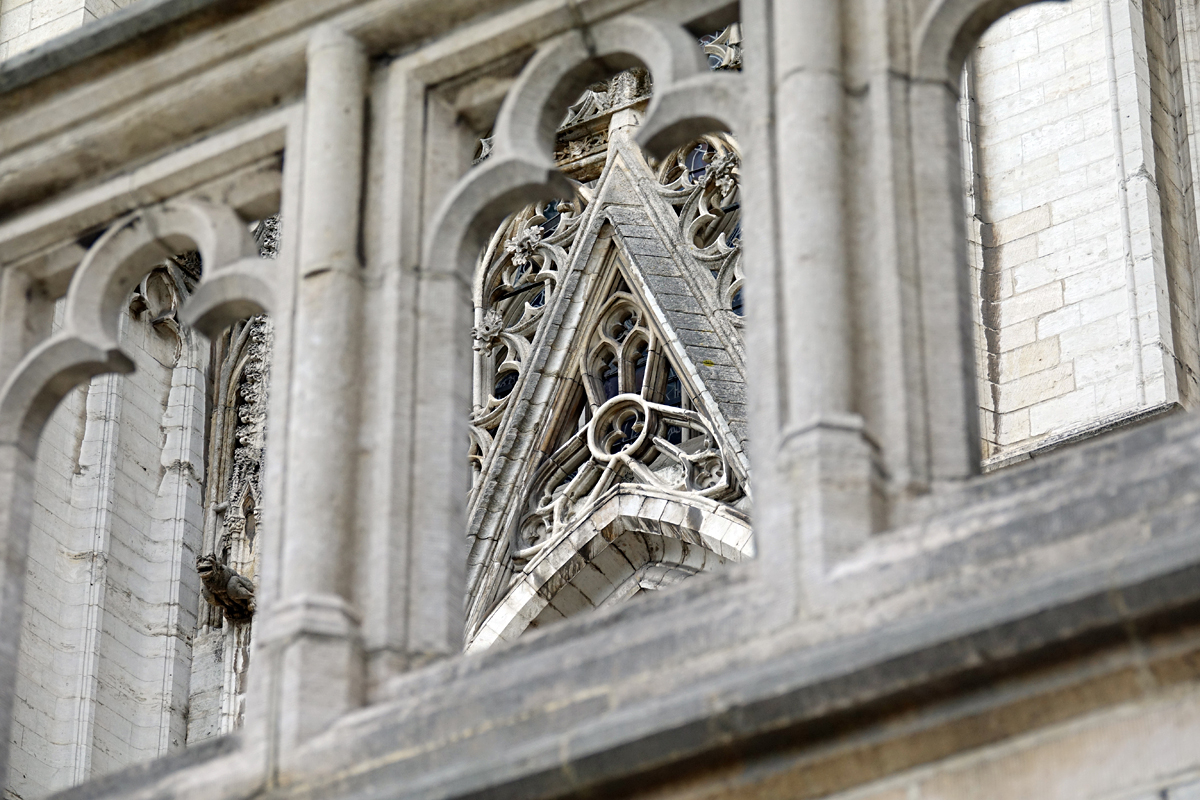 2025-10-31-Brüssel-BRU08325- Brüssel - Kathedrale St. Michael und St. Gudula