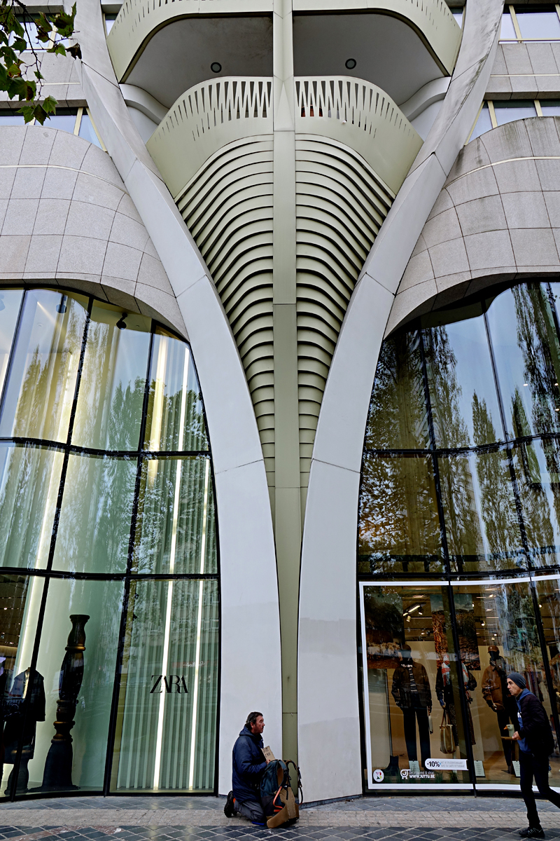 2025-10-31-Brüssel-BRU08354- Brüssel - Le Toison d'Or