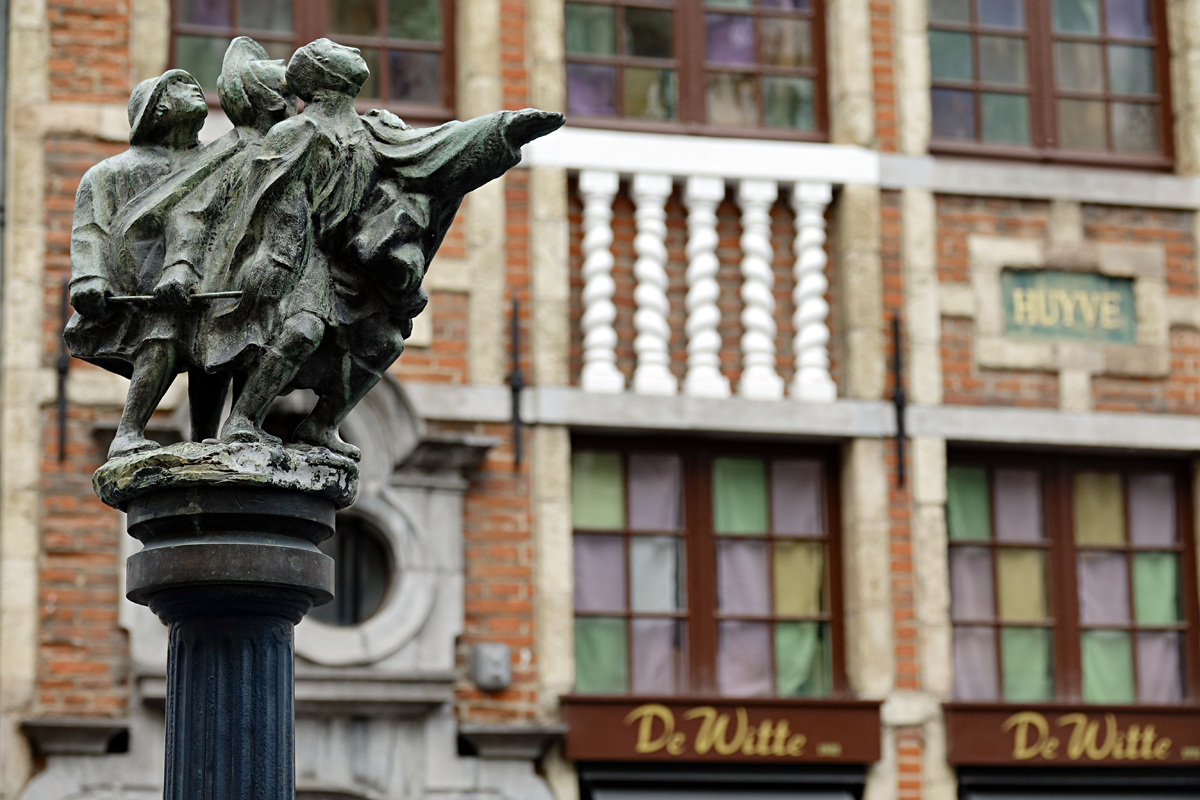 2025-10-31-Brüssel-BRU08434- Brüssel - Brunnen der Blinden