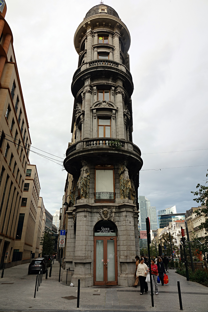 2025-10-31-Brüssel-BRU08474- Brüssel - Altstadt