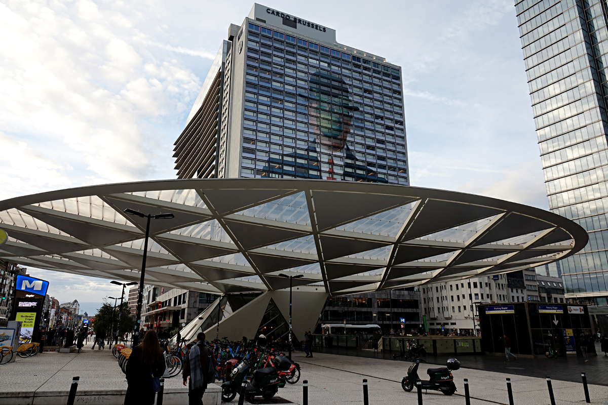 2025-10-31-Brüssel-BRU08483- Brüssel - Place Charles Rogier
