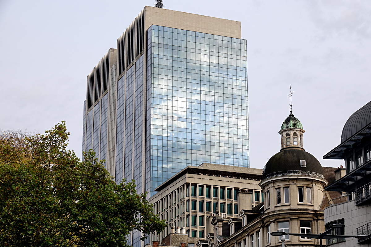 2025-10-31-Brüssel-BRU08486- Brüssel - Boulevard du Jardin botanique