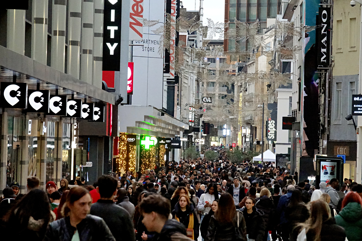 2025-10-31-Brüssel-BRU08514- Brüssel - Nieuwstraat