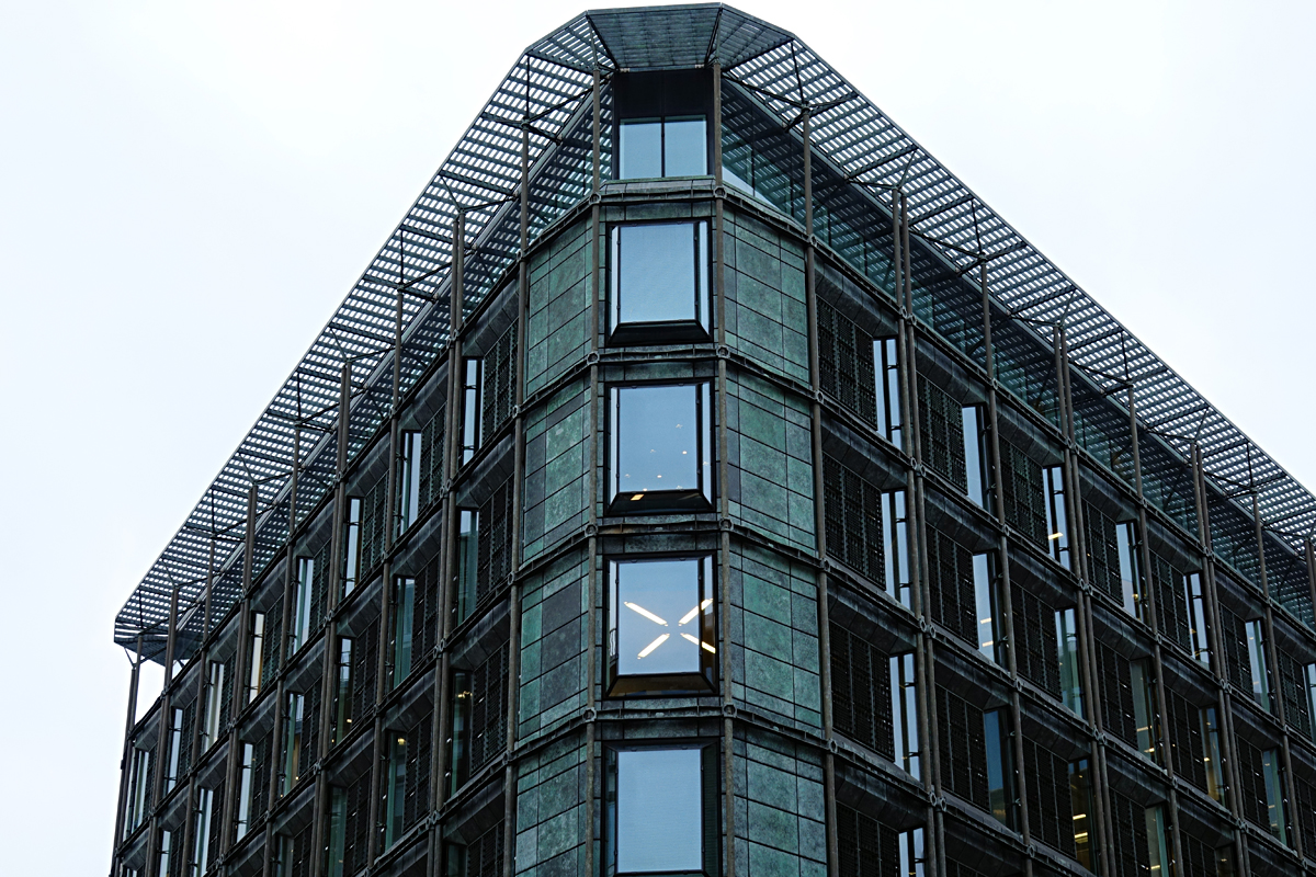 2020-01-03-London-DSC02464 London - HSBC Bank, Queen Victoria Street
