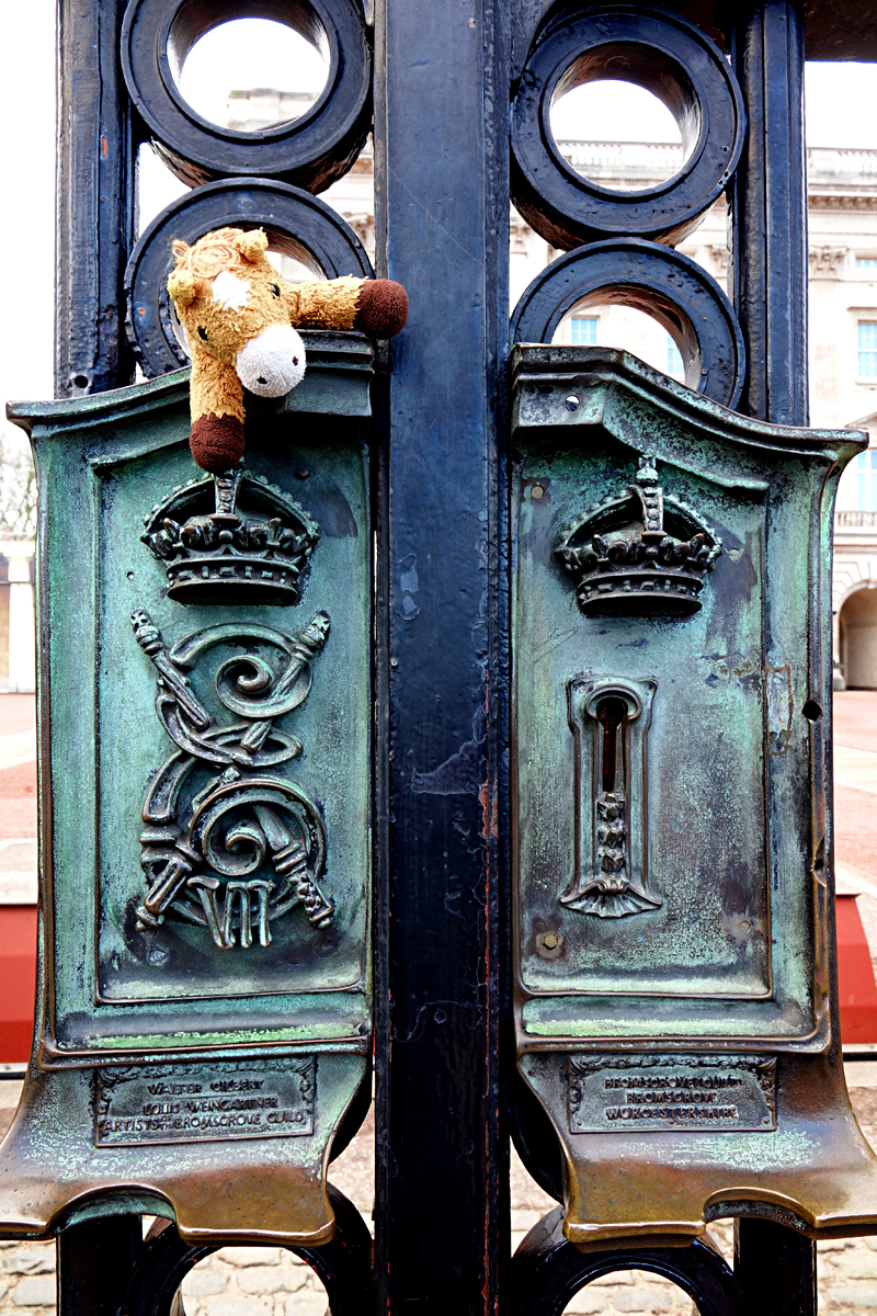 2020-01-04-London-DSC02692 Pferti - exit plan