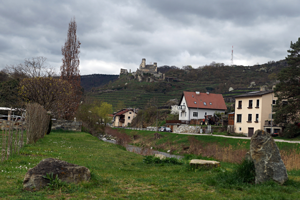 Imbach - Blick auf Burgruine Senftenberg