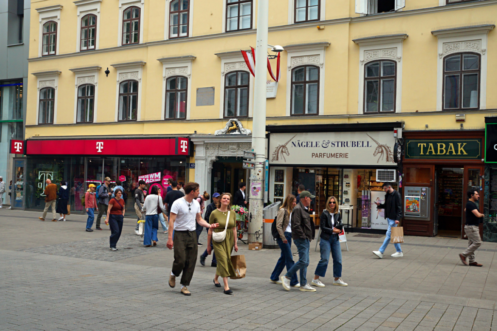 Mariahilfer Straße - Eingang zum Raimundhof