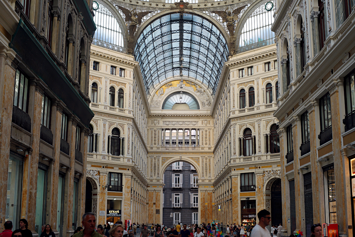 Neapel - Galleria Umberto I.